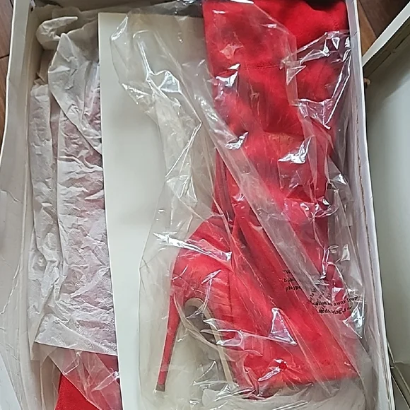 Steve Madden Vibrant Red Suede Over-the-Knee Boots - Picture 4 of 5